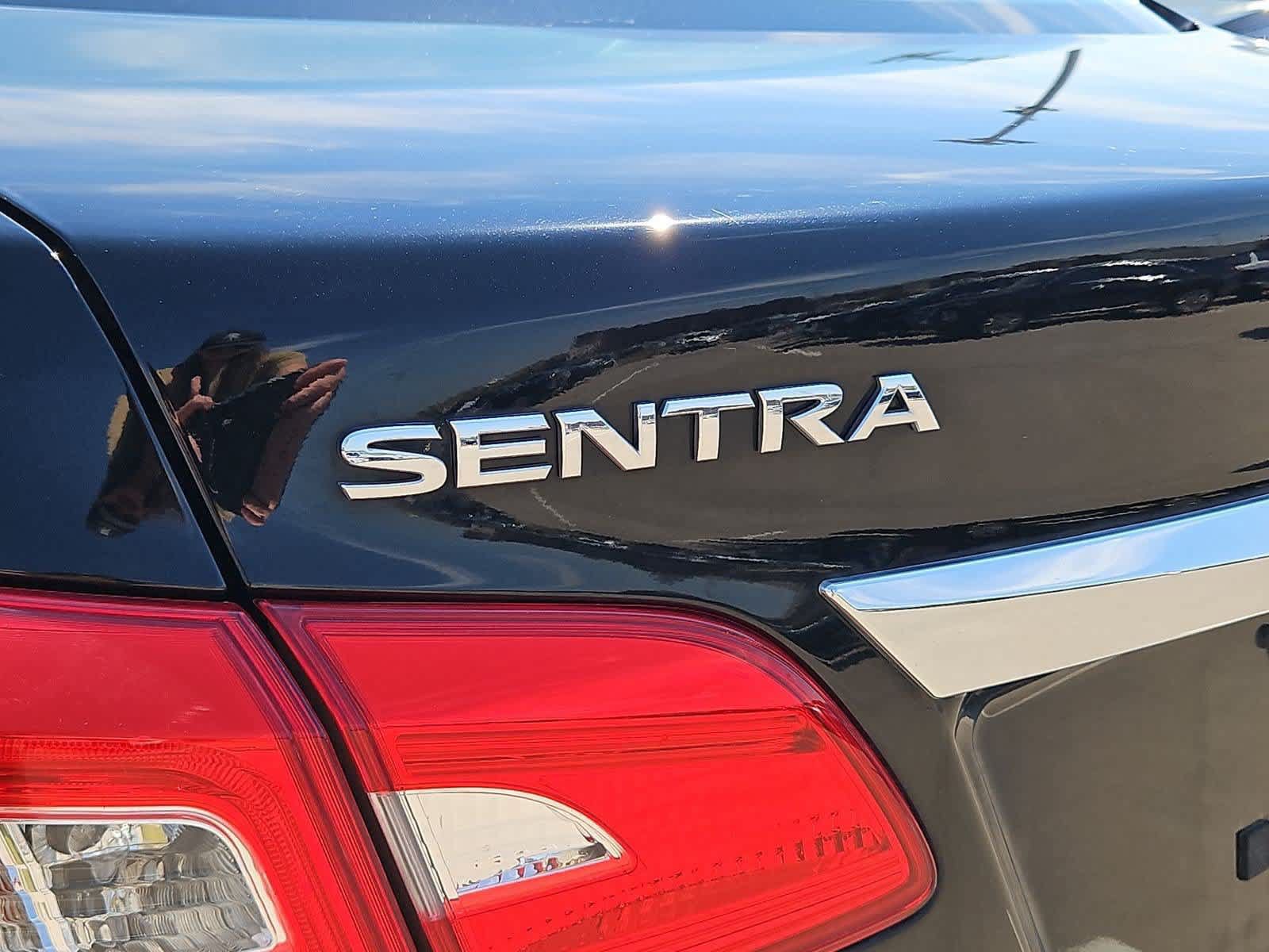 Used 2019 Nissan Sentra SV FWD image 12