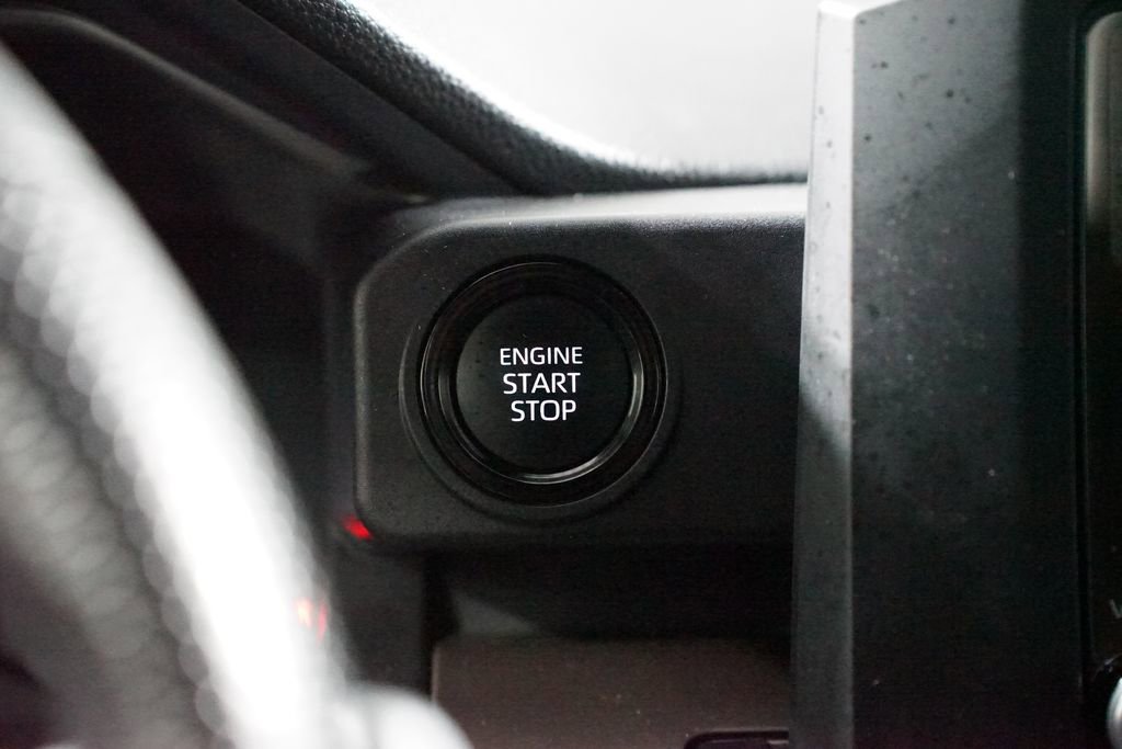 Certified 2024 Toyota Tacoma SR5 image 18