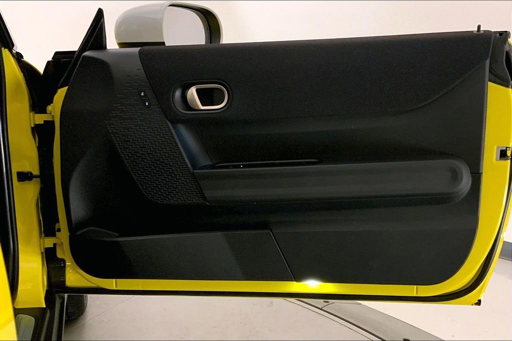 Certified 2025 MINI Cooper S image 25