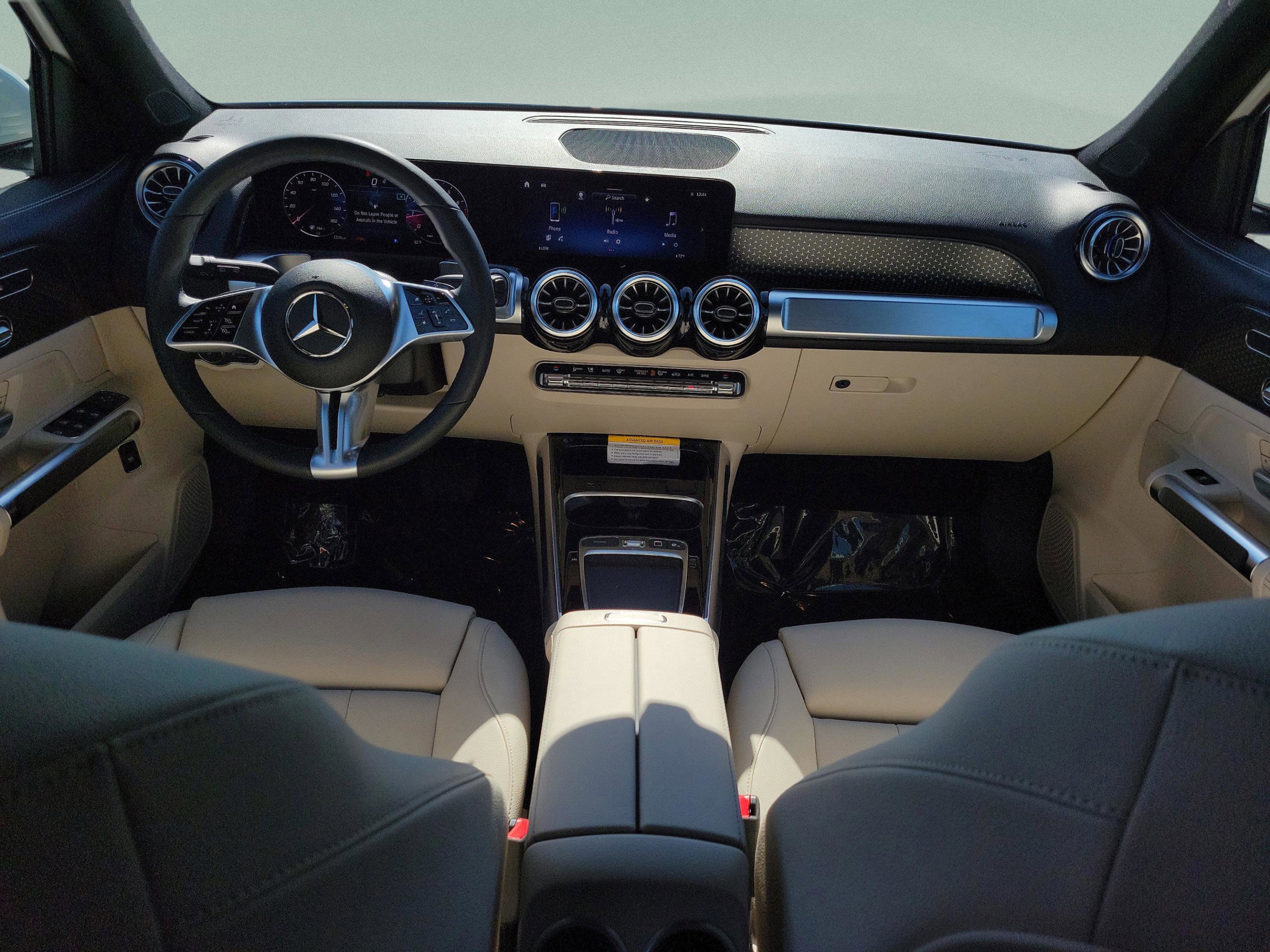Certified 2025 Mercedes-Benz GLB 250 image 22