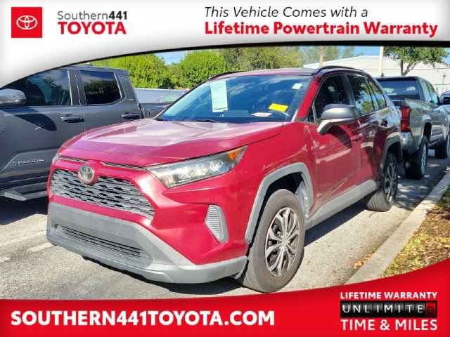 Used 2019 Toyota RAV4 LE FWD image 1