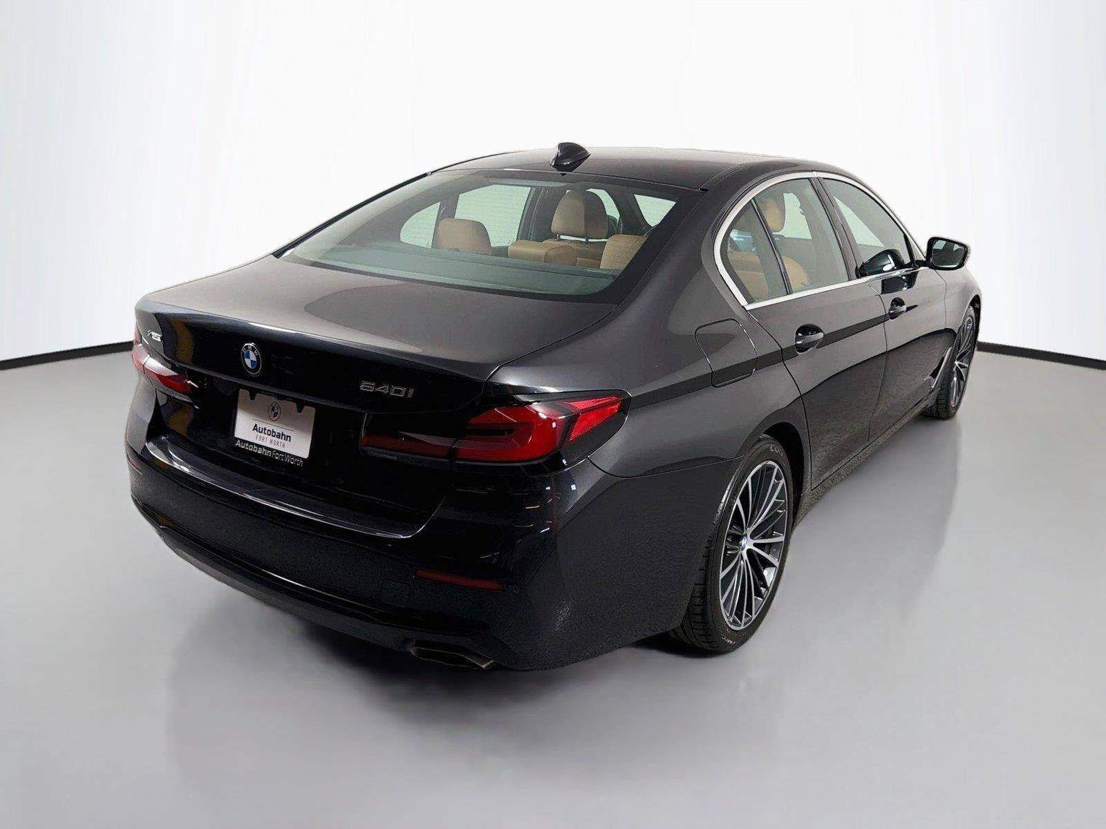 Used 2022 BMW 540i xDrive w/ M Sport Package AWD/4WD image 5