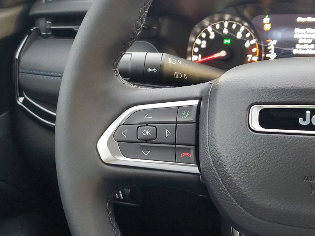 New 2026 Jeep Compass Latitude AWD/4WD image 22