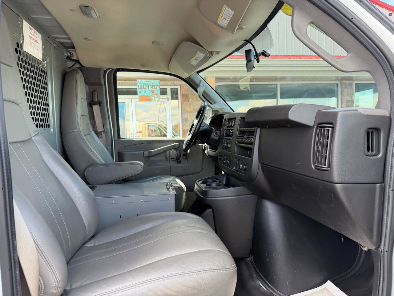 Used 2021 Chevrolet Express 2500 w/ Communications Package image 21