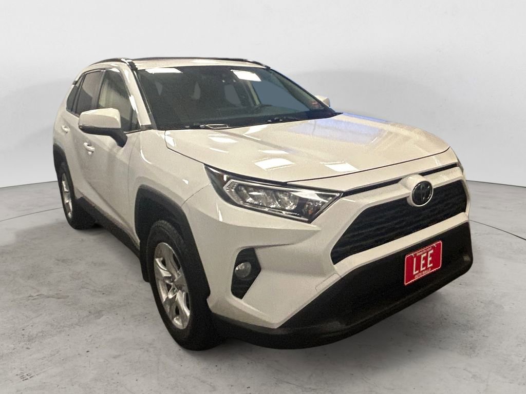 Used 2020 Toyota RAV4 XLE w/ Convenience Package AWD/4WD image 8