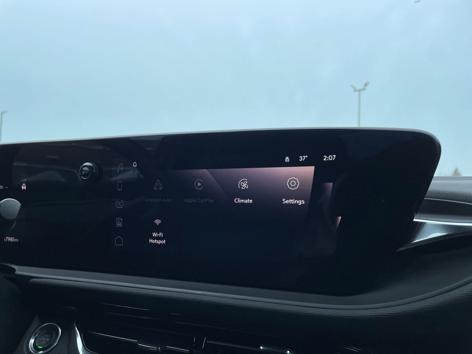 Used 2025 Buick Envista Sport Touring image 21