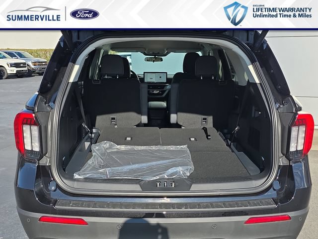 New 2026 Ford Explorer Active RWD image 14