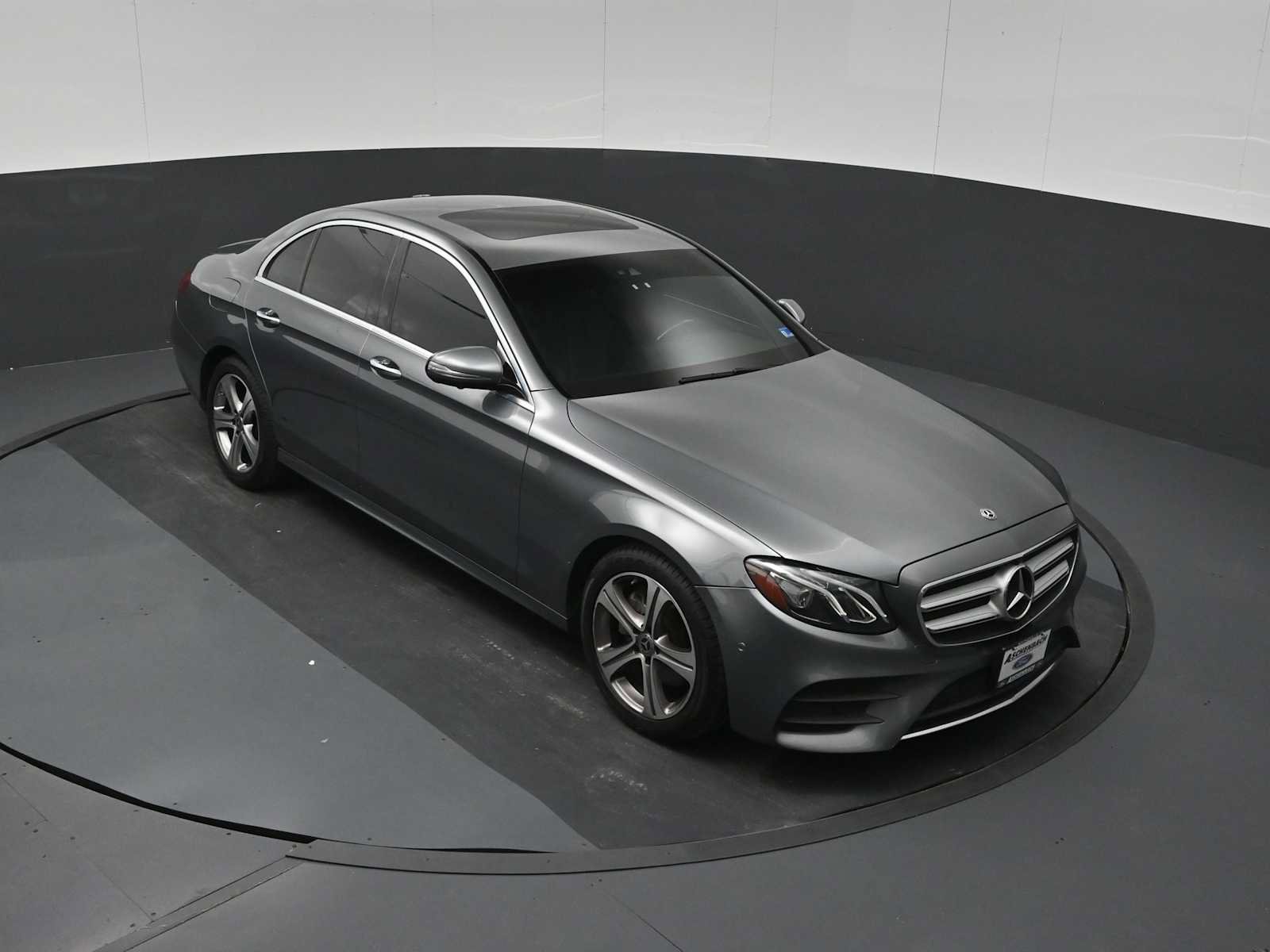 Used 2019 Mercedes-Benz E 300 4MATIC image 44