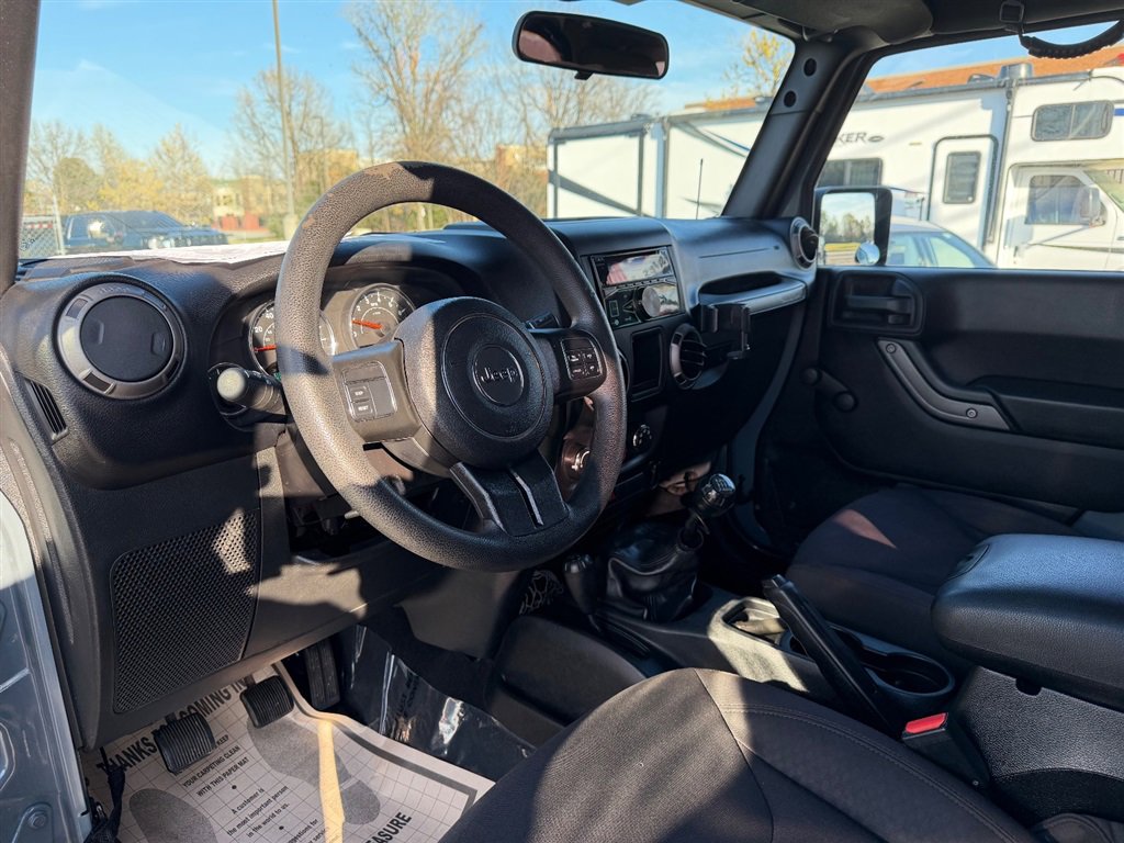 Used 2015 Jeep Wrangler Sport image 14