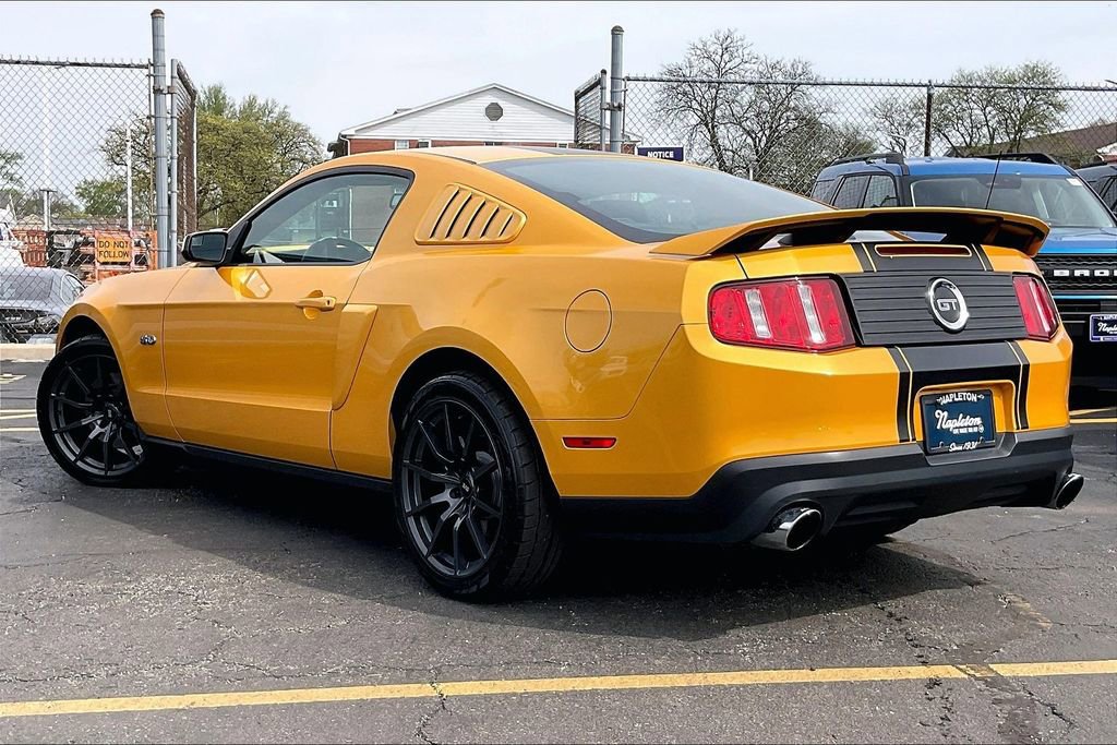 Used 2011 Ford Mustang GT Premium w/ GT Coupe Accessory Pkg 5 RWD image 10