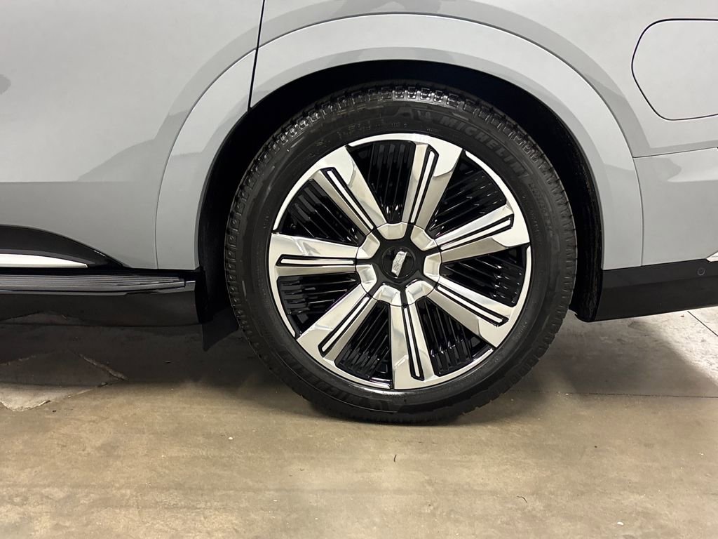 New 2026 Cadillac Escalade IQL Luxury image 13