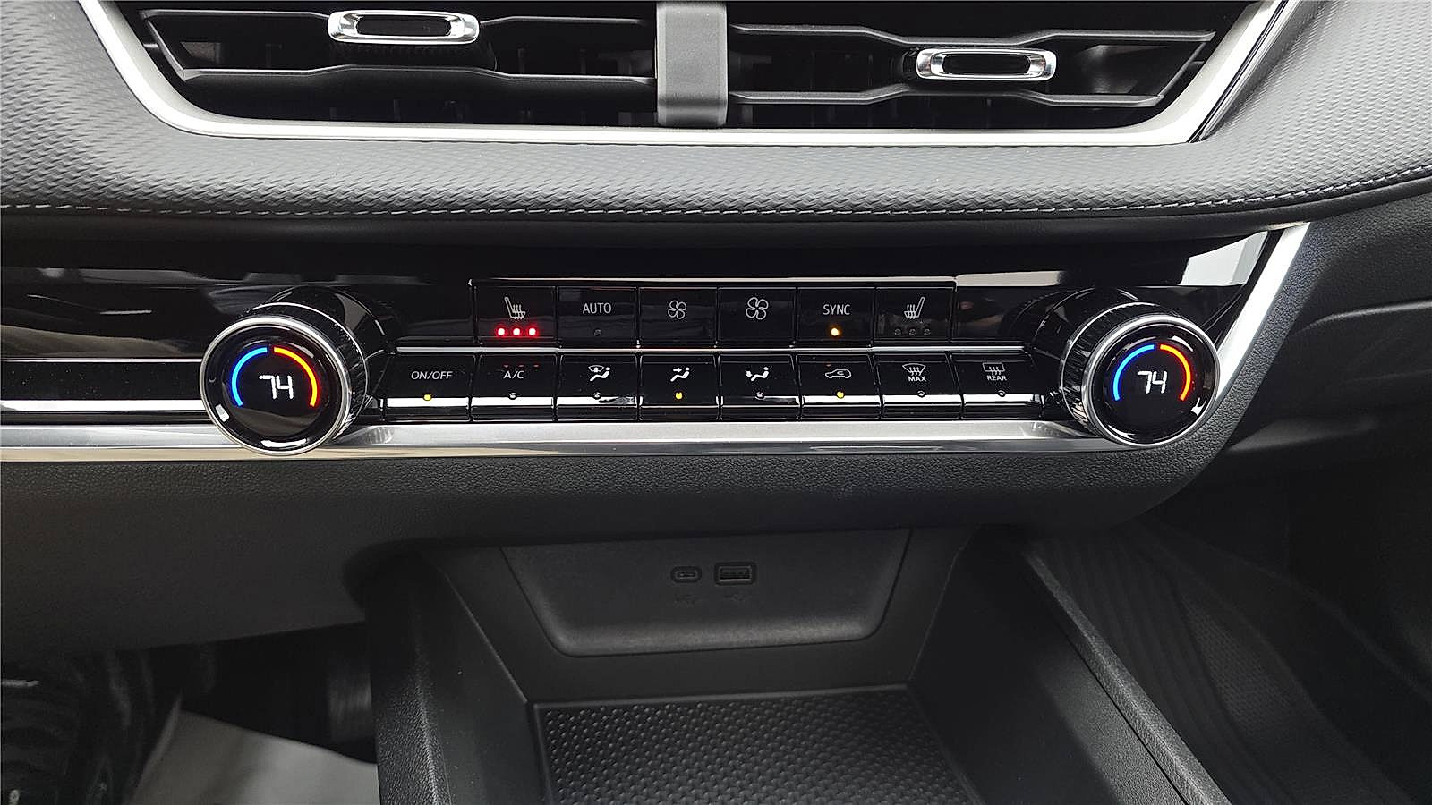 New 2026 Chevrolet Equinox LT w/ Convenience Package II AWD/4WD image 20