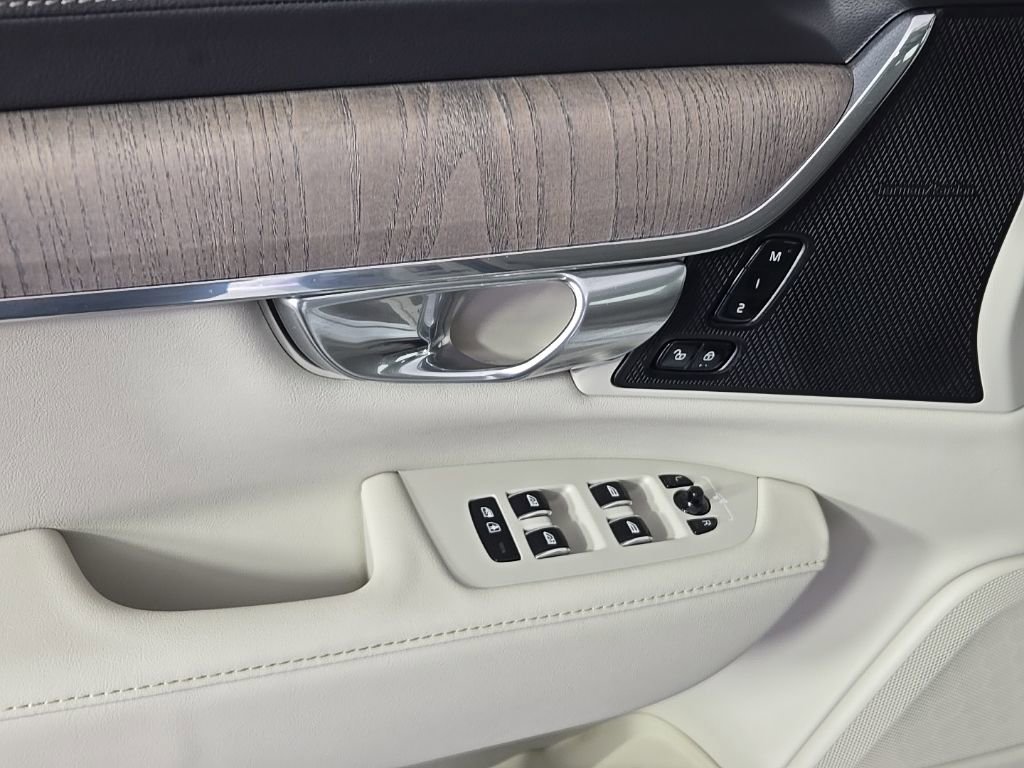 Certified 2023 Volvo S90 B6 Ultimate image 19