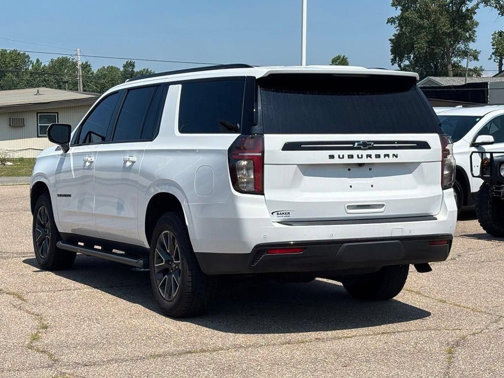 Used 2023 Chevrolet Suburban Z71 AWD/4WD image 2