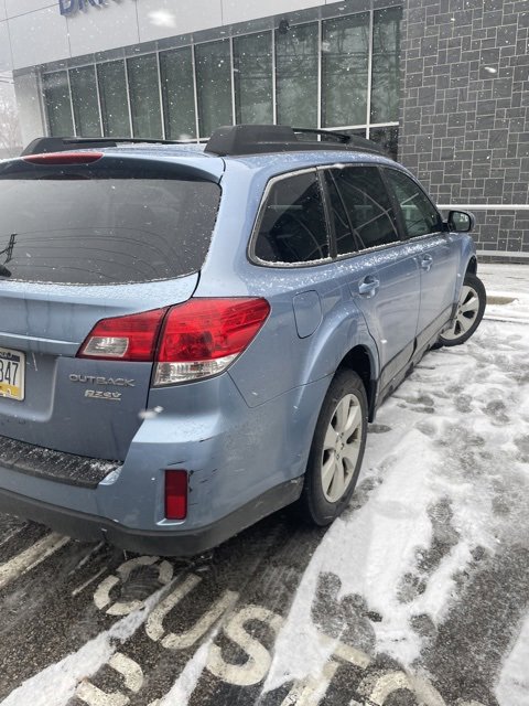 Used 2011 Subaru Outback 2.5i Premium w/ All-Weather Pkg image 7