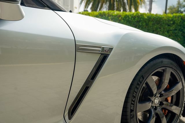 Used 2010 Nissan GT-R Premium AWD/4WD image 53