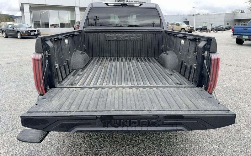 Used 2023 Toyota Tundra Platinum w/ Advanced Package AWD/4WD image 14