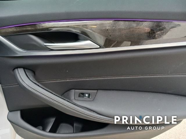 New 2023 BMW 530i w/ Convenience Package image 9