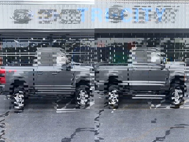 New 2026 Ford F250 XLT image 1