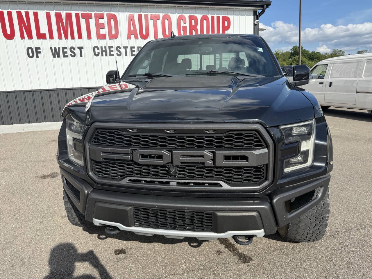 Used 2020 Ford F150 Raptor w/ Equipment Group 802A Luxury AWD/4WD image 2