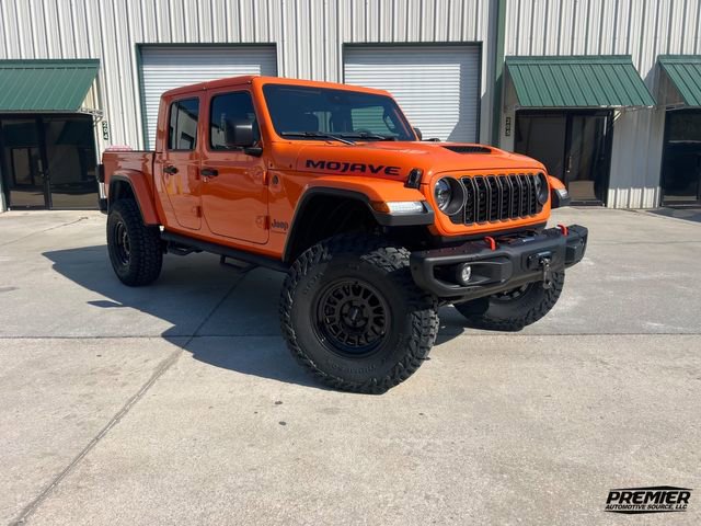 Used 2025 Jeep Gladiator Mojave image 2