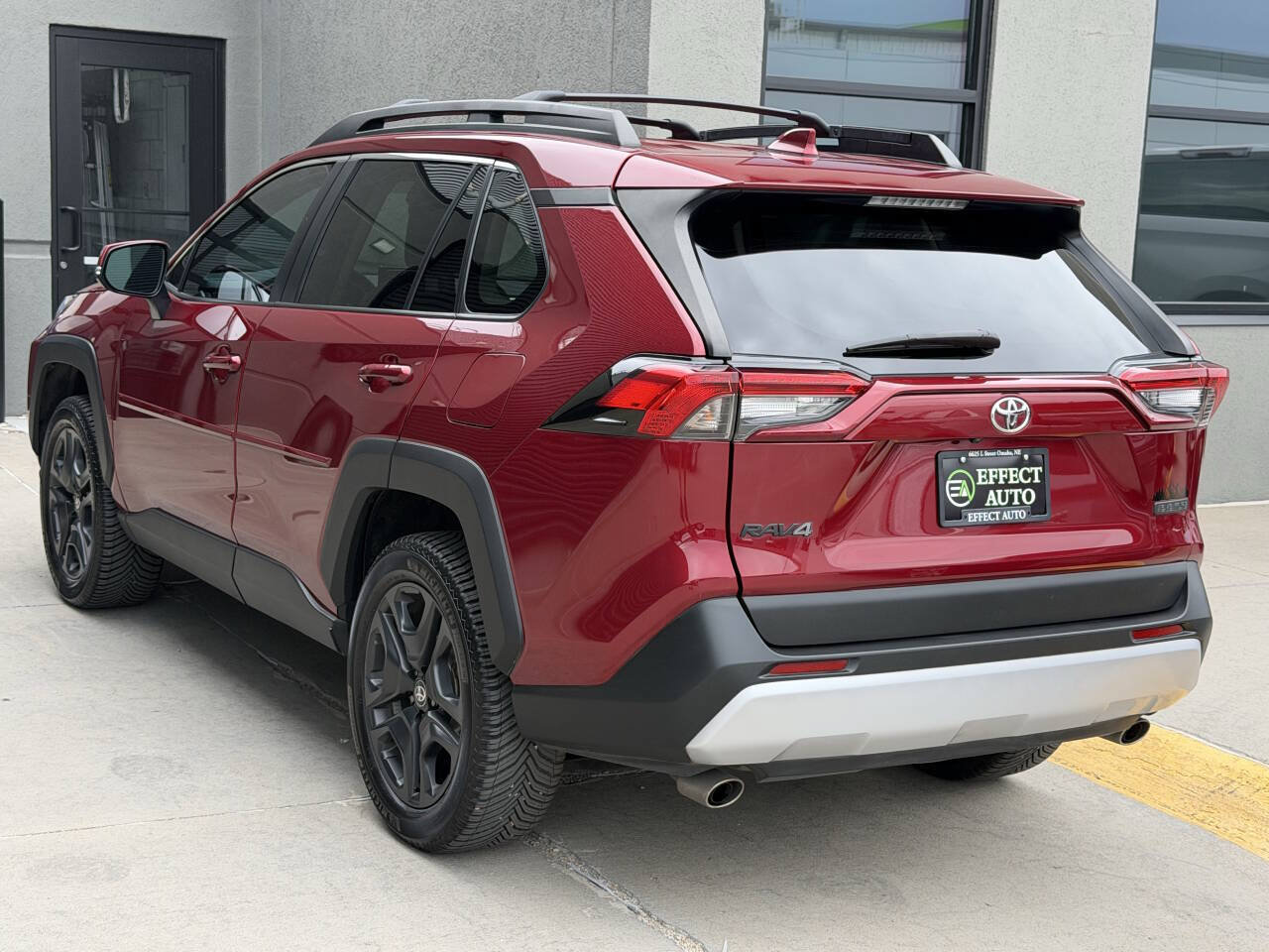 Used 2022 Toyota RAV4 Adventure AWD/4WD image 8