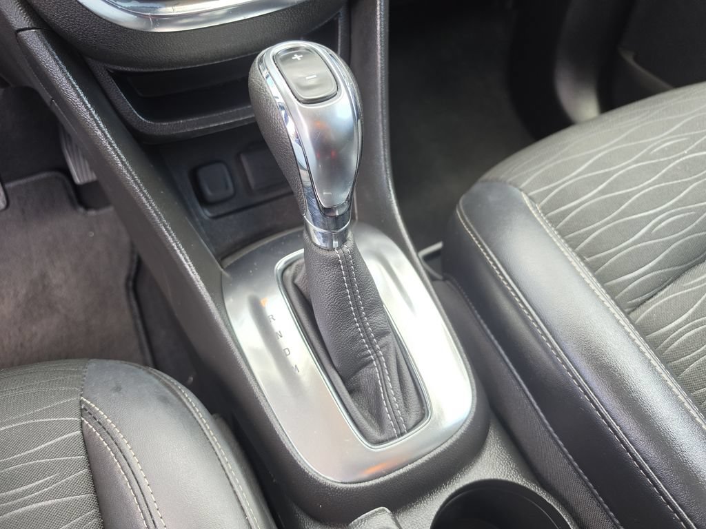 Used 2016 Buick Encore FWD image 21