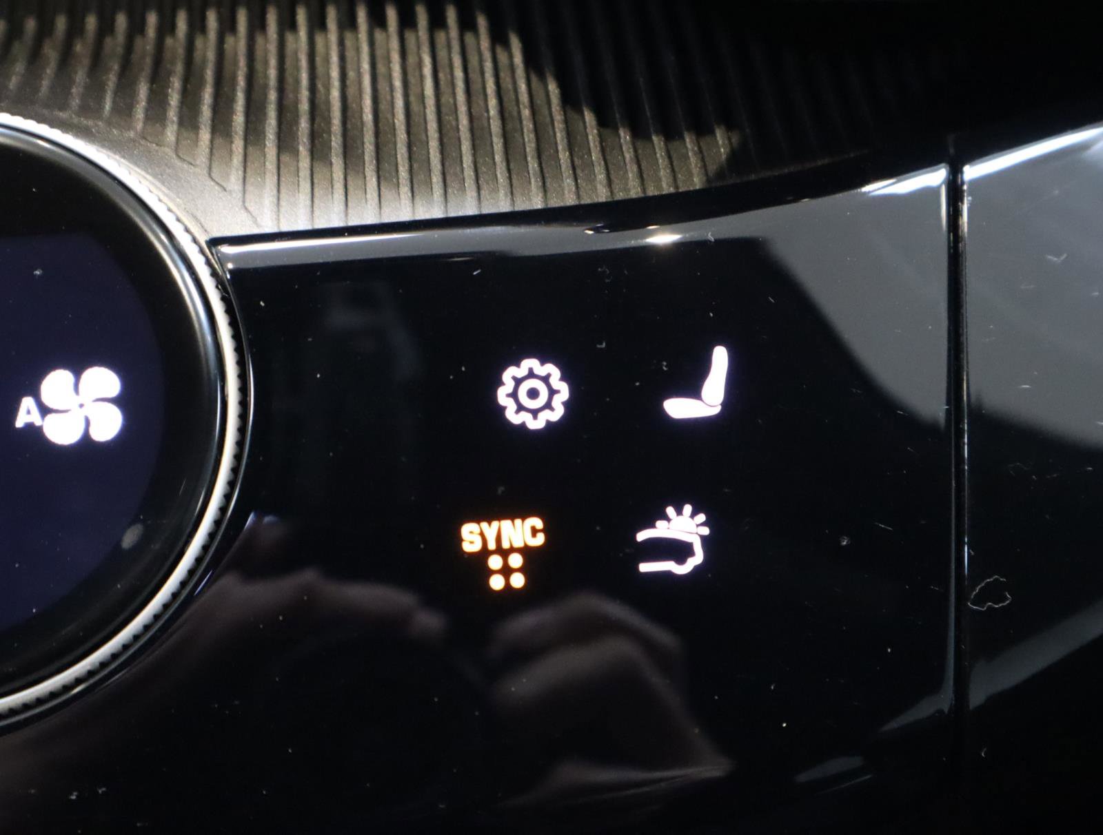 Used 2024 Ferrari Purosangue AWD AWD image 38