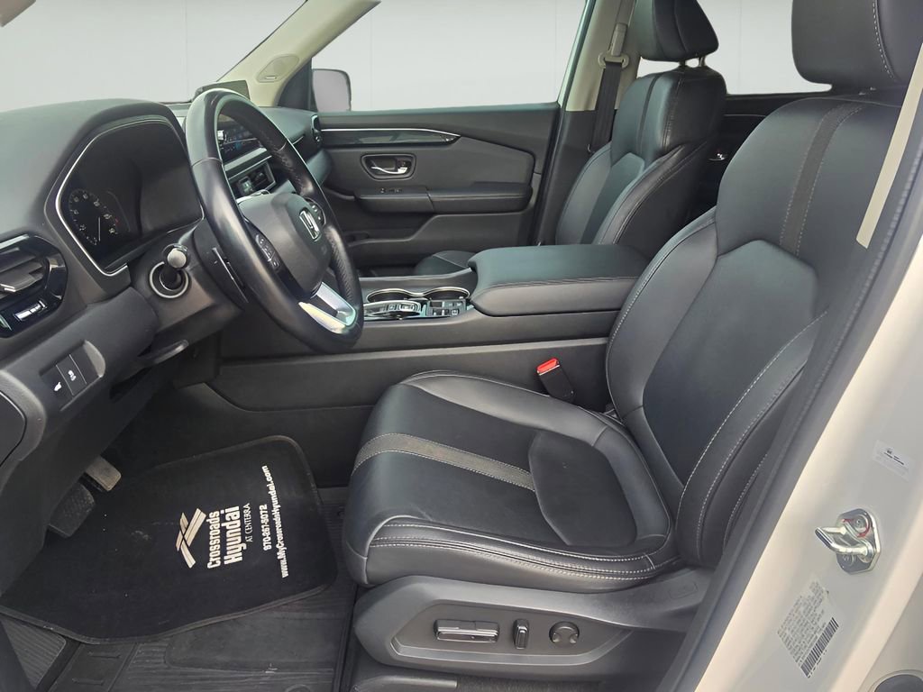Used 2024 Honda Pilot Touring image 23