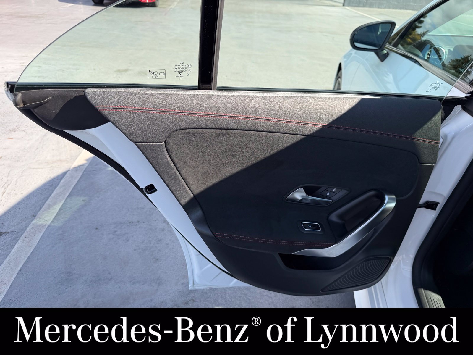 Used 2023 Mercedes-Benz CLA 250 4MATIC image 15
