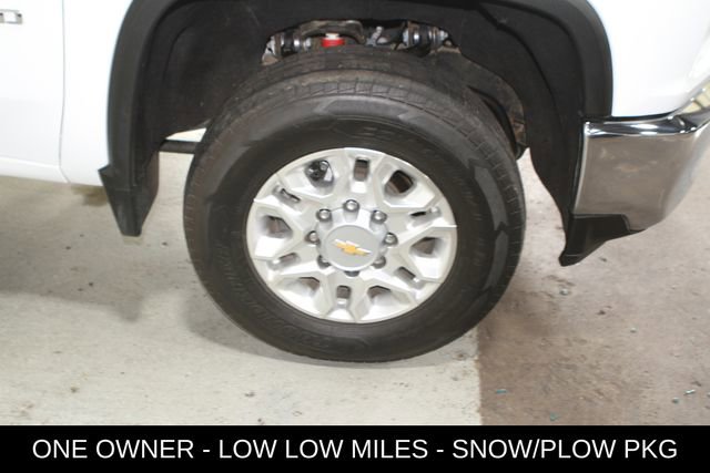 Used 2023 Chevrolet Silverado 2500 LT image 6