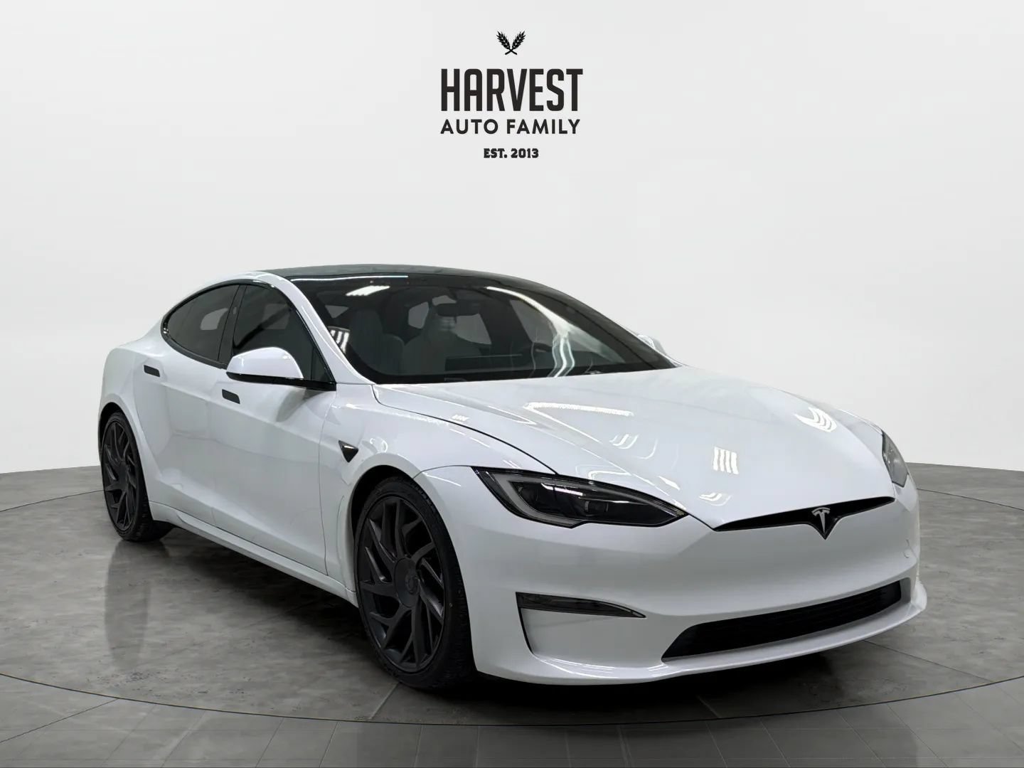 Used 2024 Tesla Model S Plaid AWD/4WD image 11