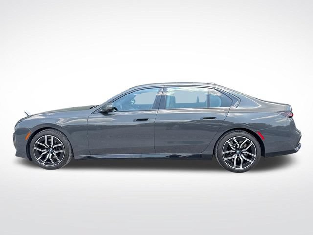 Used 2023 BMW 760i xDrive w/ Parking Assistance Package AWD/4WD image 4