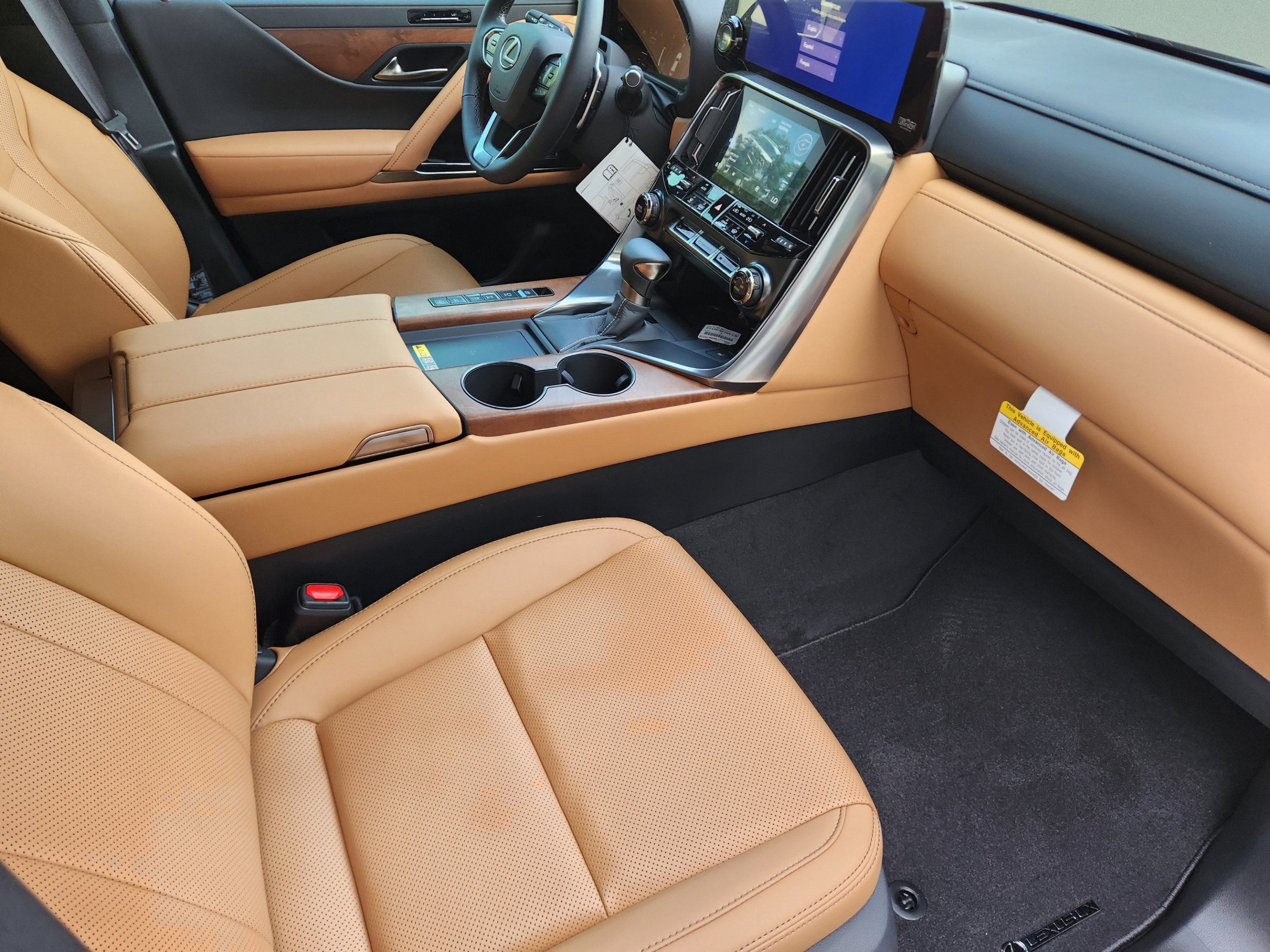New 2026 Lexus LX 600 4WD w/ Premium Package image 7