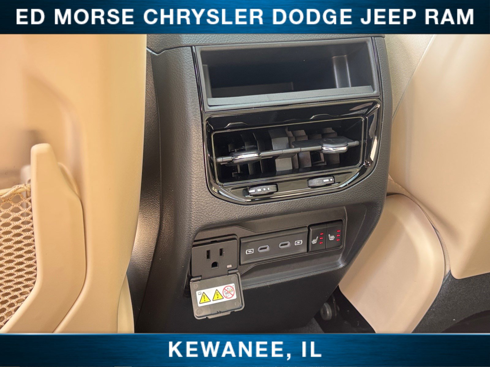 New 2026 Jeep Grand Cherokee Limited w/ Limited Altitude Package AWD/4WD image 35