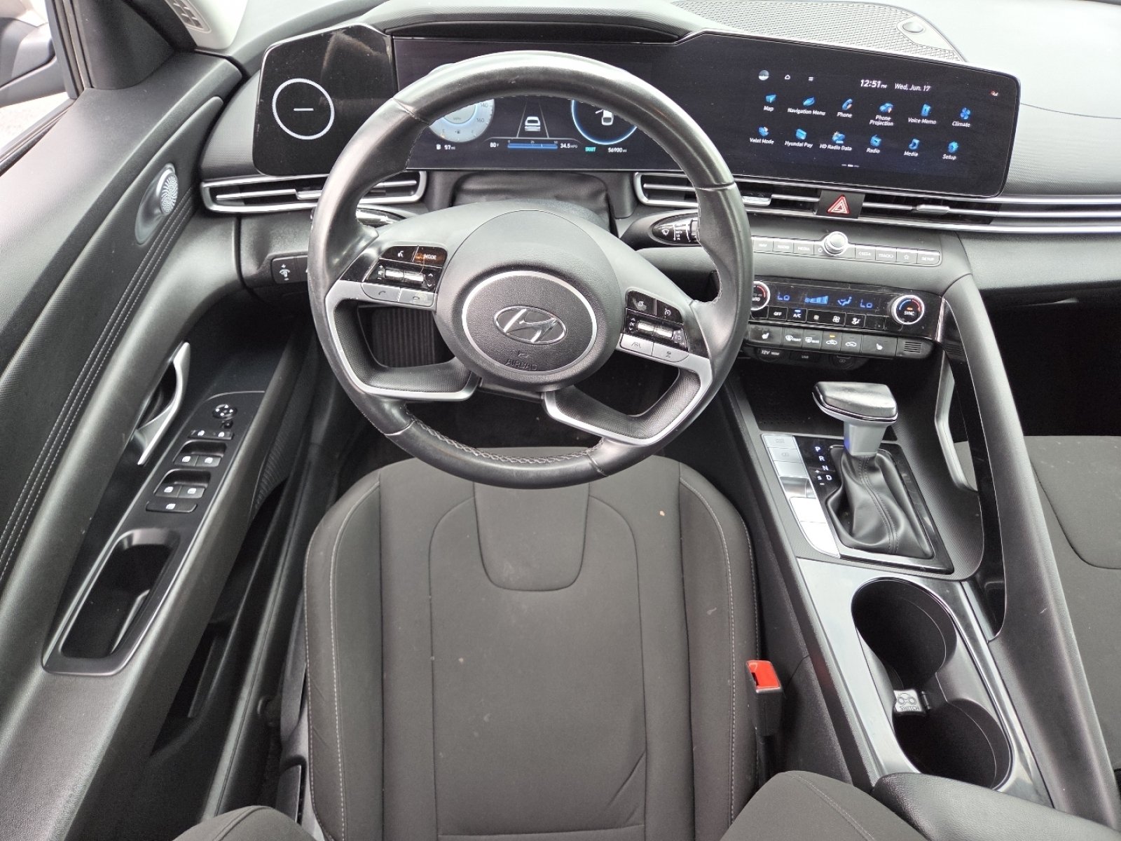 Used 2023 Hyundai Elantra SEL w/ Convenience Package FWD image 24