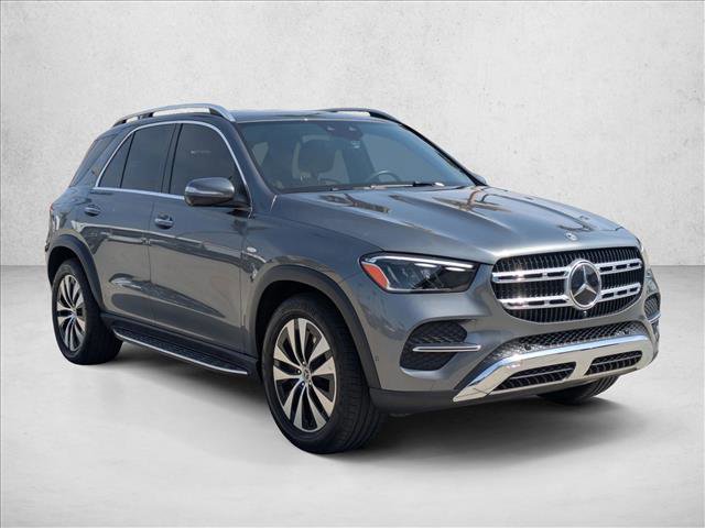Used 2025 Mercedes-Benz GLE 450e 4MATIC image 3