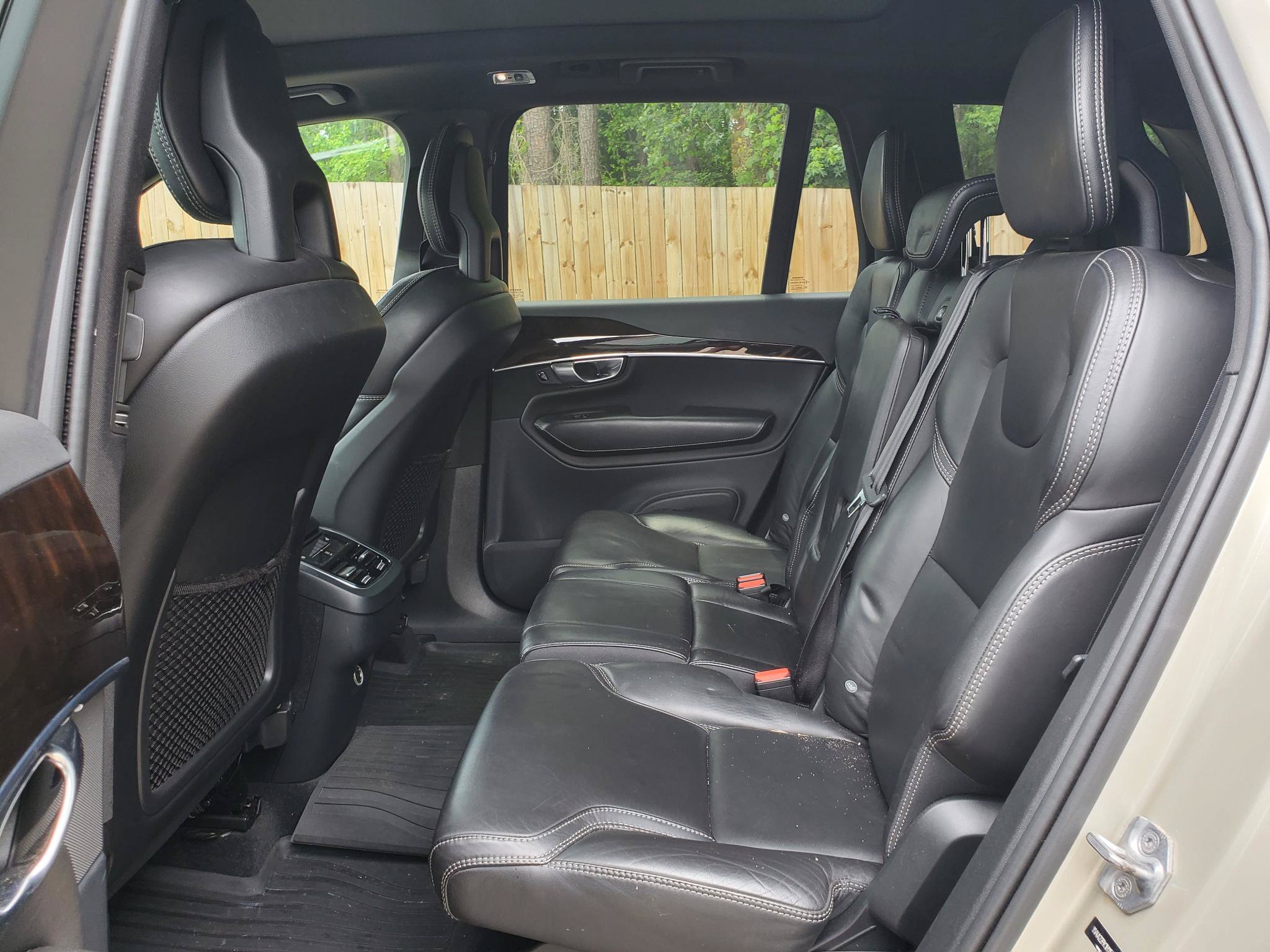 Used 2017 Volvo XC90 T6 Momentum w/ Vision Package AWD/4WD image 20