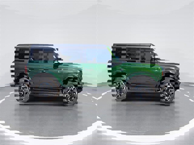 New 2025 Ford Bronco Outer Banks image 9