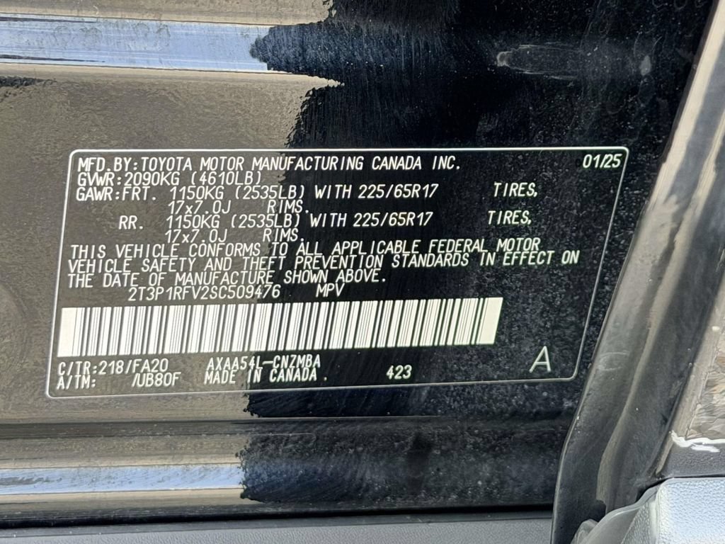 Used 2025 Toyota RAV4 XLE AWD/4WD image 26
