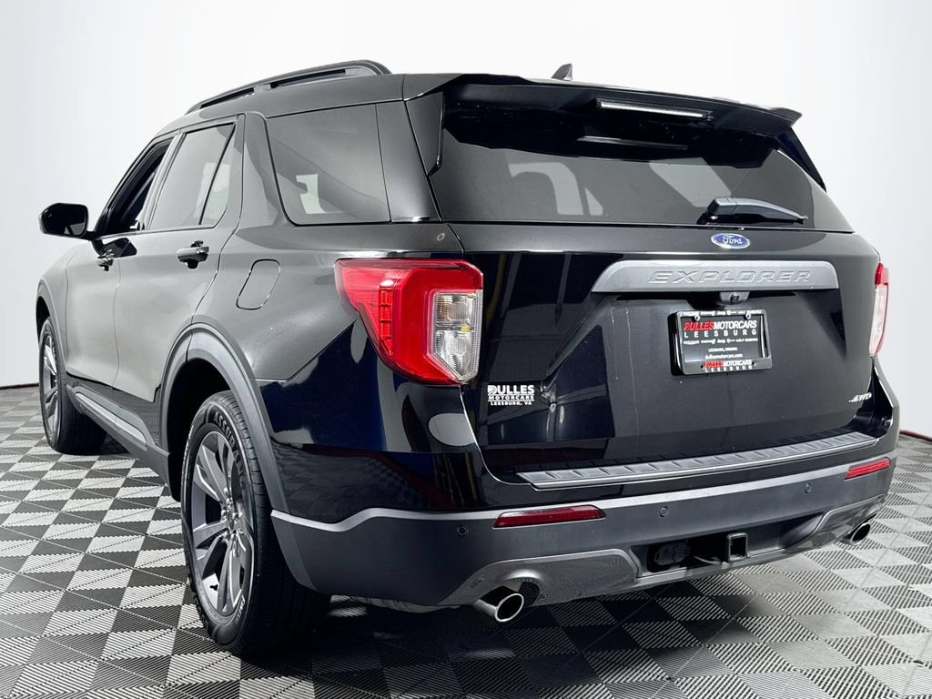 Used 2023 Ford Explorer XLT w/ Equipment Group 202A AWD/4WD image 5