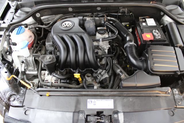 Used 2012 Volkswagen Jetta S FWD image 23