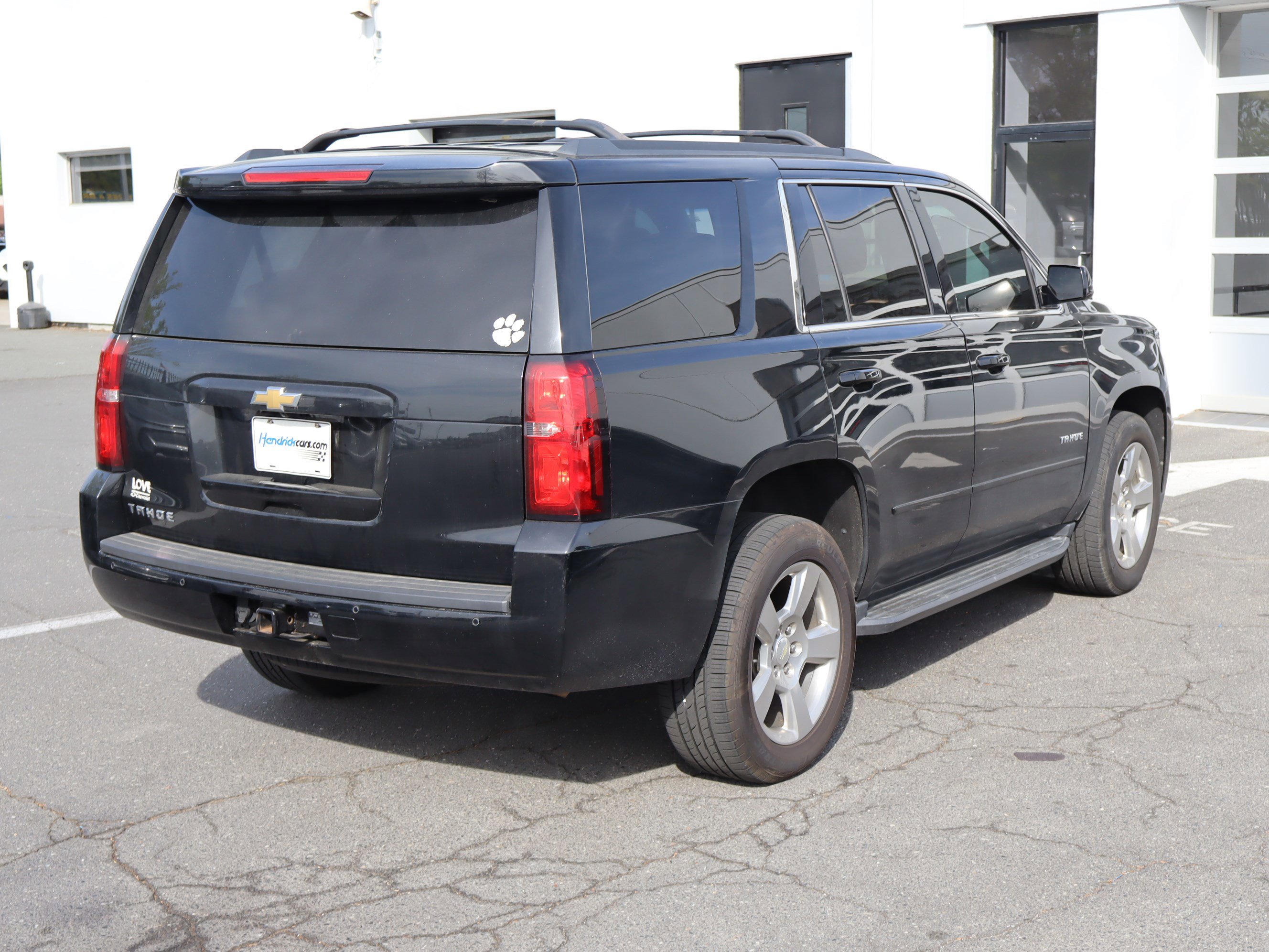 Used 2018 Chevrolet Tahoe LS w/ All-Season Package image 10