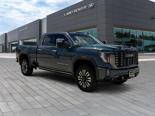 Used 2024 GMC Sierra 2500 Denali Ultimate AWD/4WD image 7