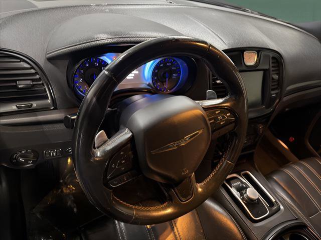 Used 2015 Chrysler 300 S AWD/4WD image 17