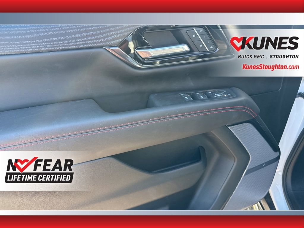 Used 2025 GMC Yukon XL AT4 Ultimate image 19