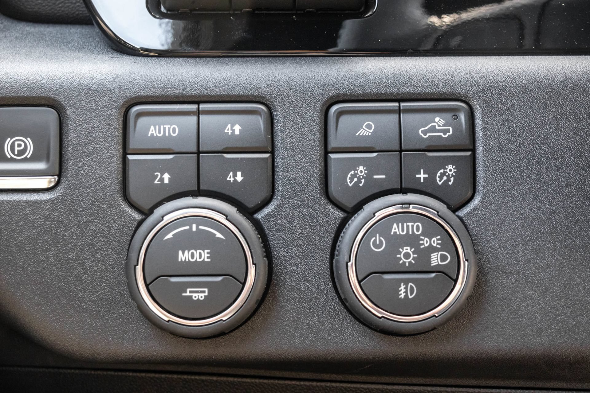 New 2026 Chevrolet Silverado 2500 ZR2 w/ LPO, Dark Essentials Package AWD/4WD image 23