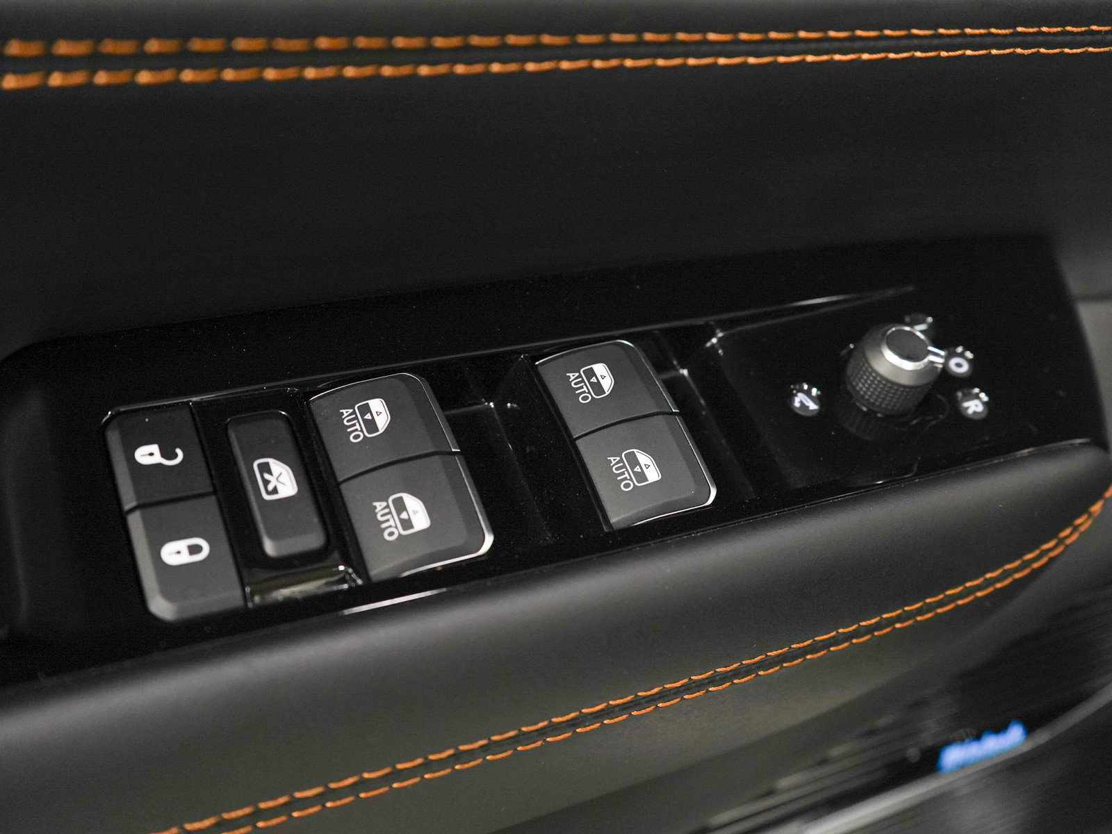 Used 2024 Jeep Grand Wagoneer Series III w/ Rear Seat Video Group 1 AWD/4WD image 24