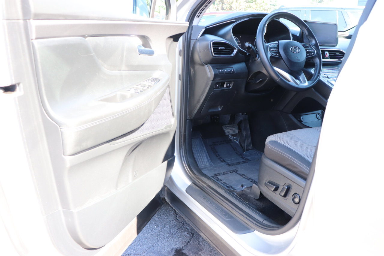 Used 2023 Hyundai Santa Fe SEL Convenience image 10