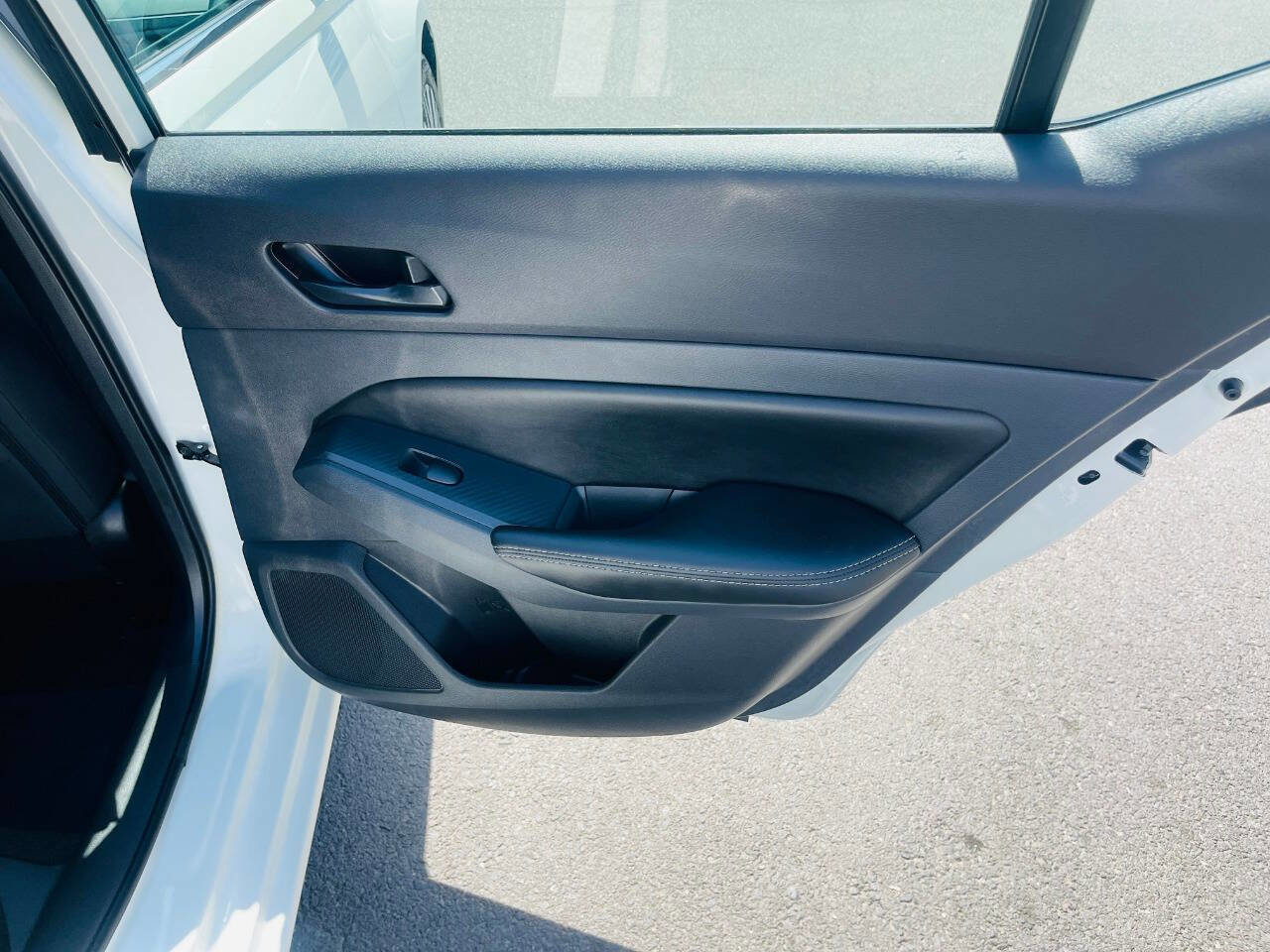 Used 2025 Nissan Altima 2.5 SV image 28